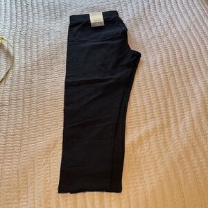 Style & Co. Black Capri Leggings